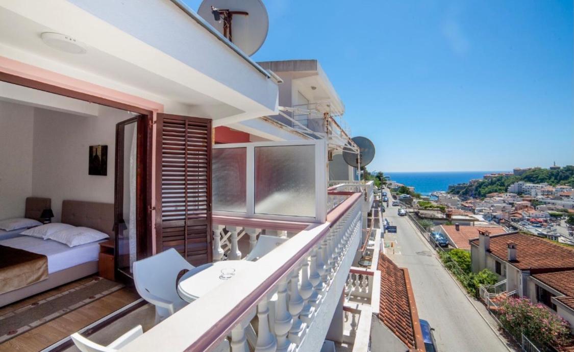 Castello Apartments Ulcinj Exterior foto